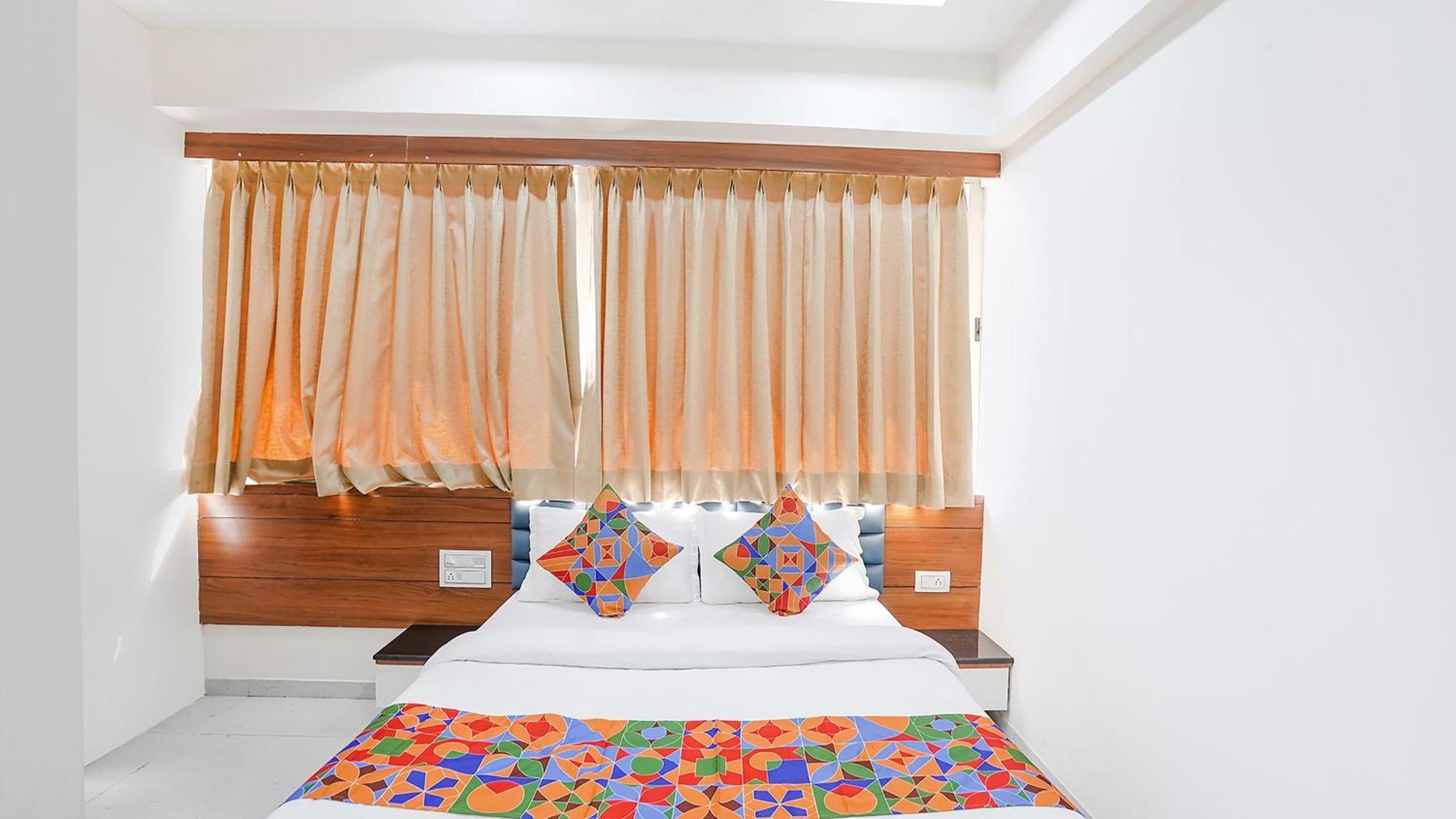 Fabhotel Vishala In أحمد أباد المظهر الخارجي الصورة