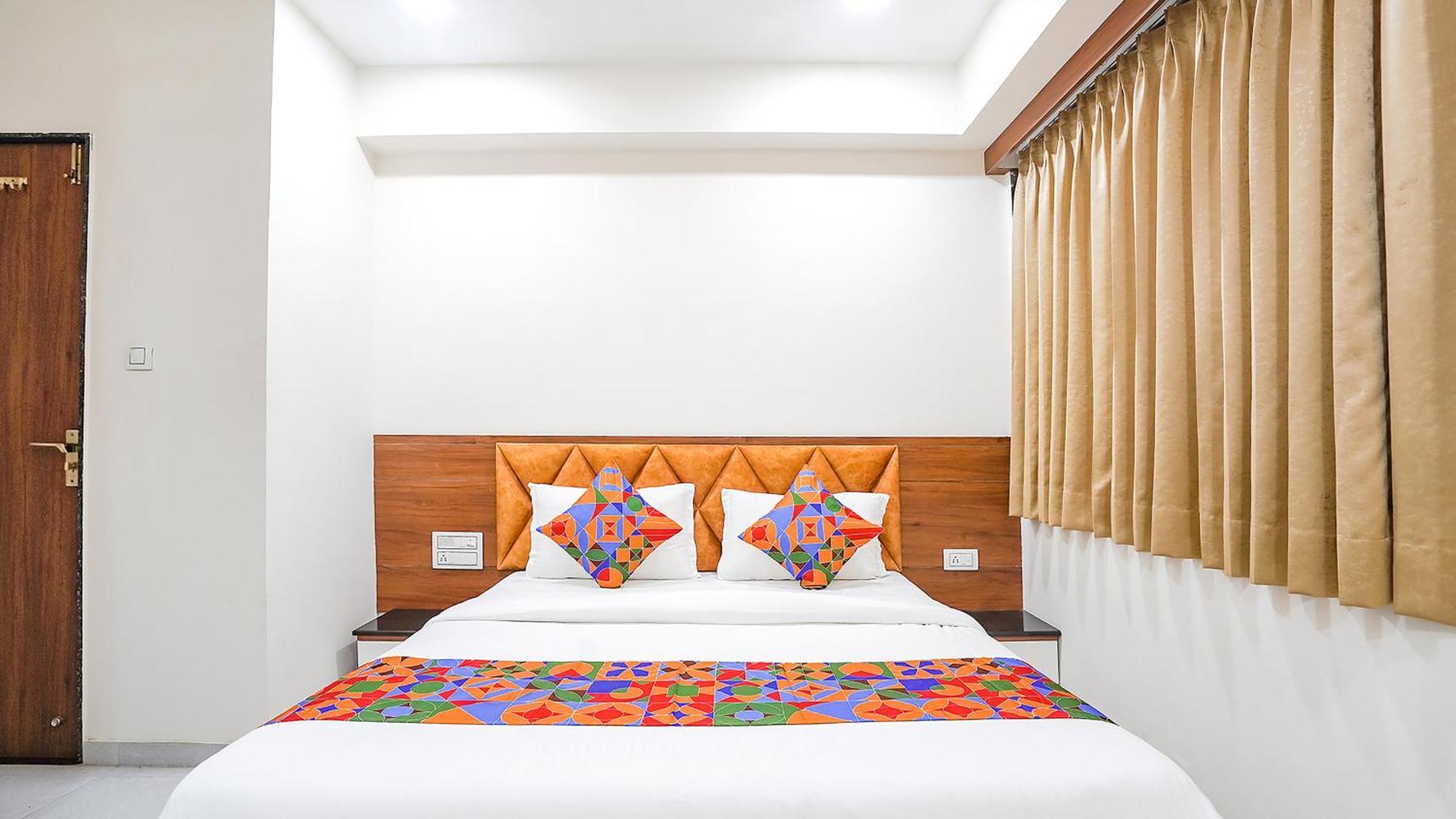Fabhotel Vishala In أحمد أباد المظهر الخارجي الصورة
