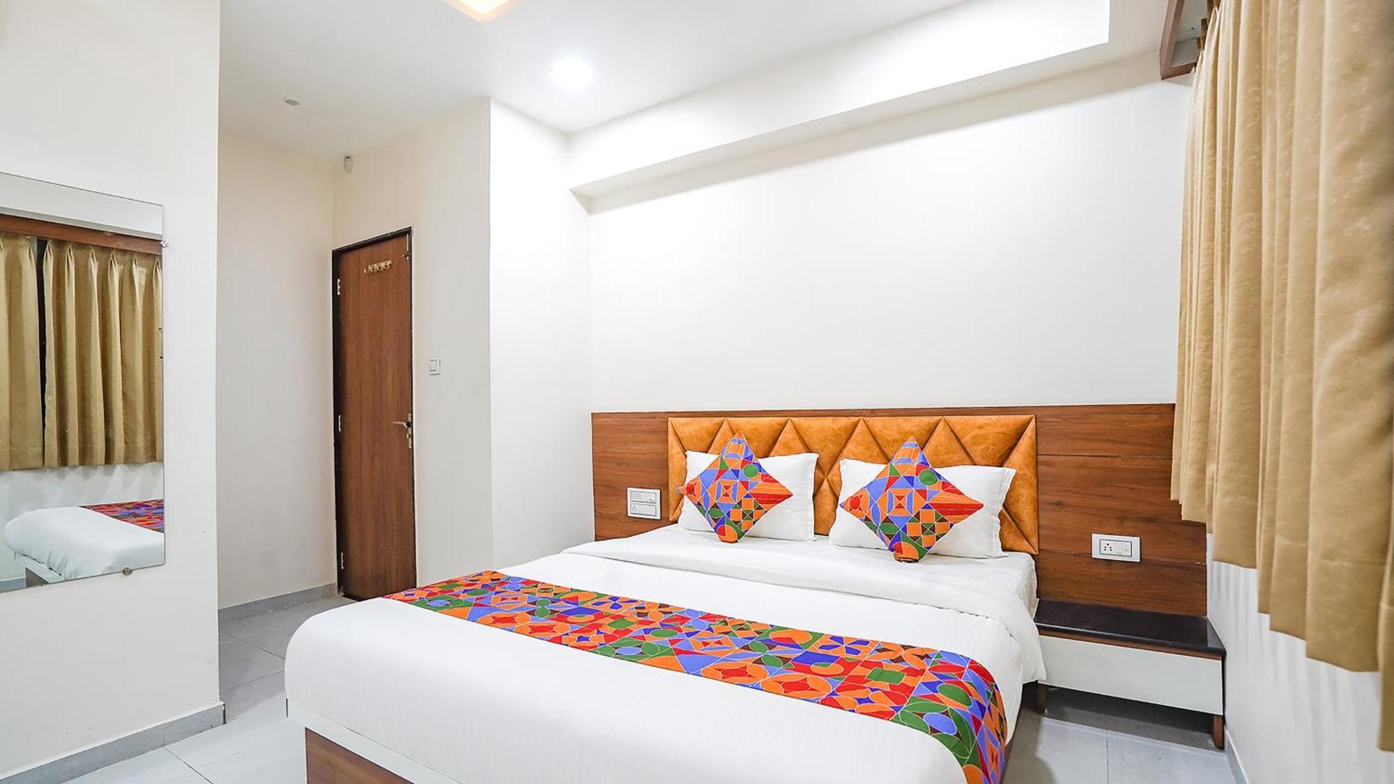 Fabhotel Vishala In أحمد أباد المظهر الخارجي الصورة