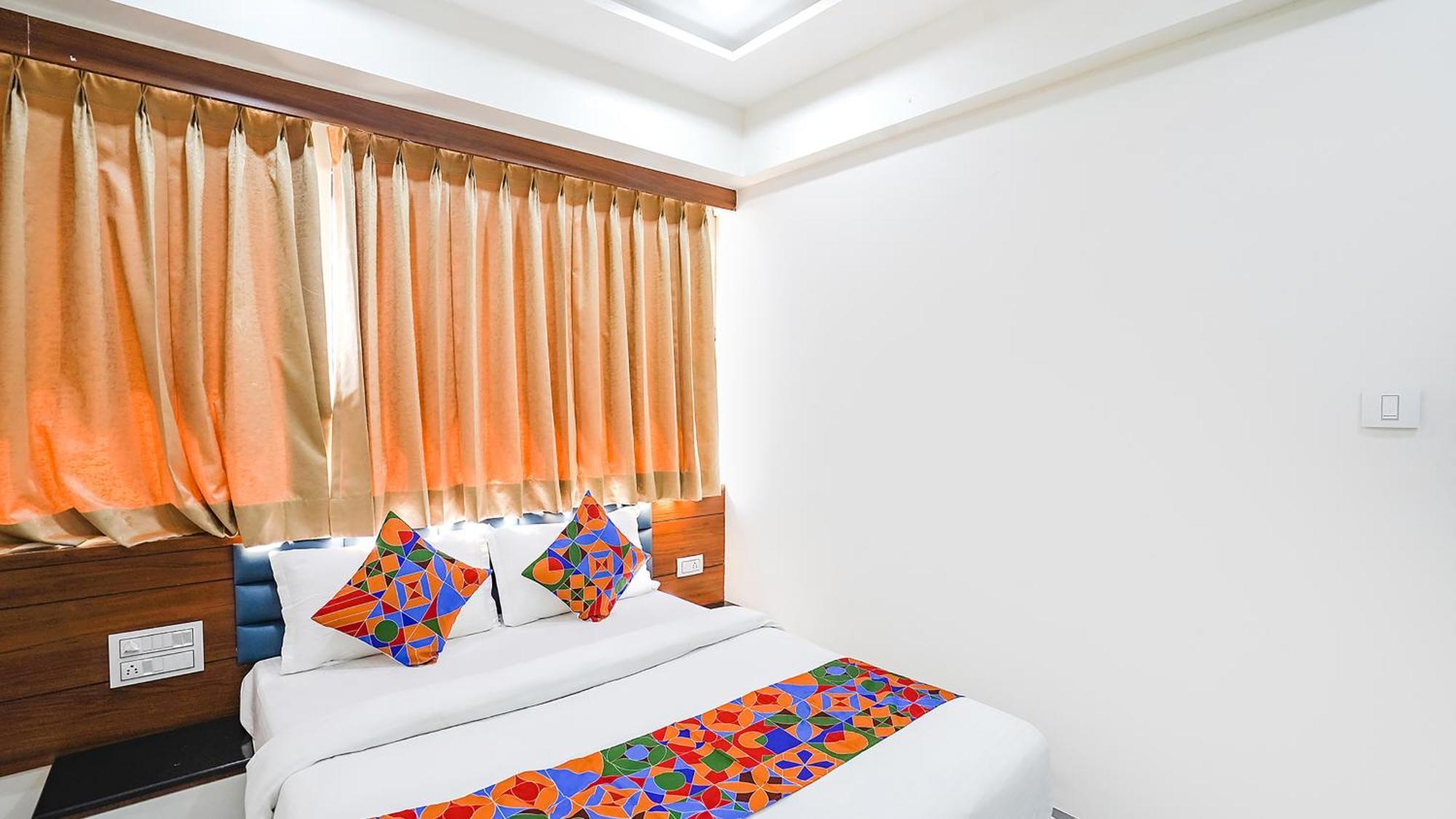 Fabhotel Vishala In أحمد أباد المظهر الخارجي الصورة